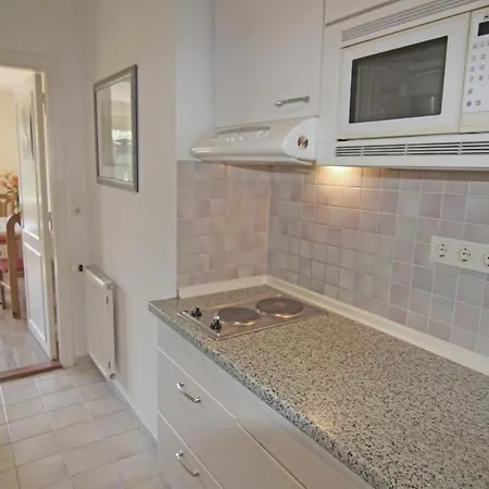 Auster Apartment